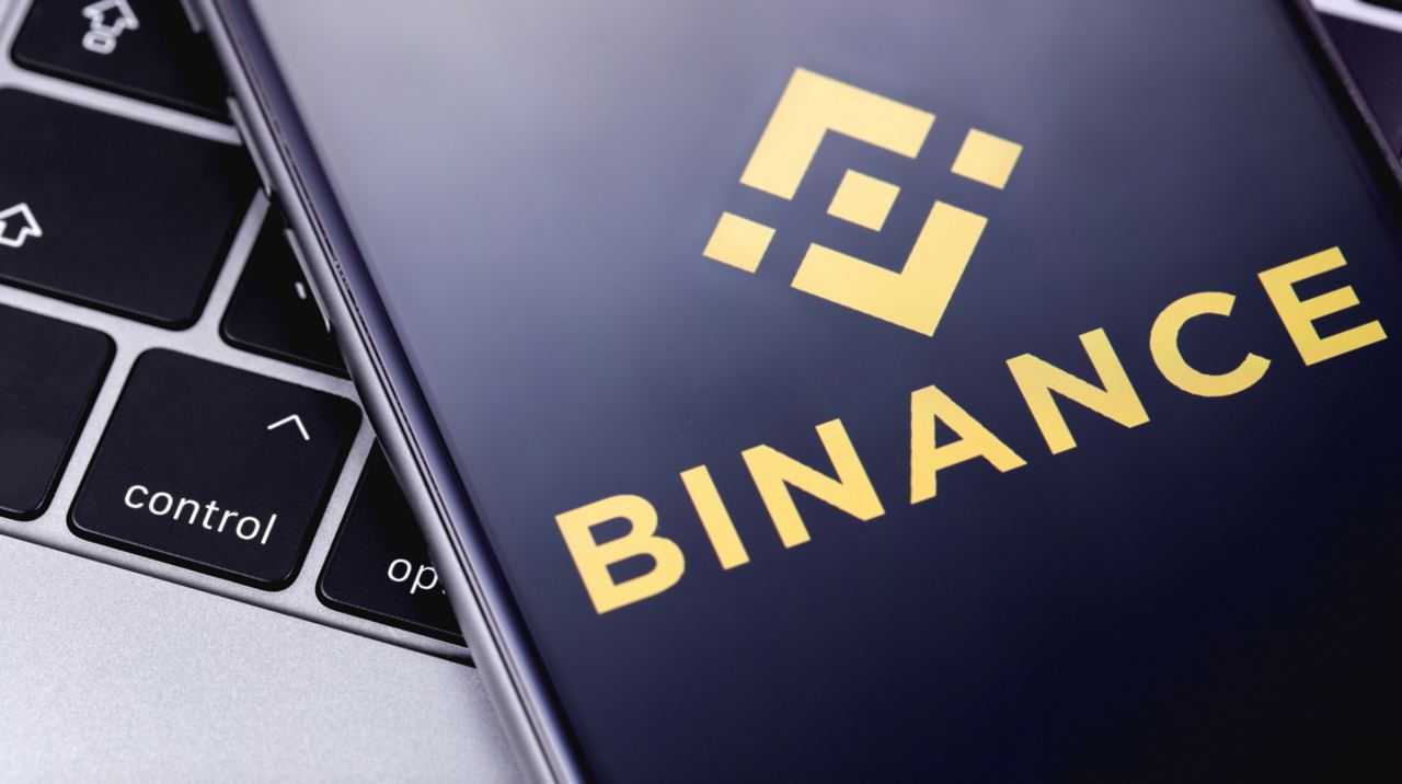 THE TENGE BINANCE ПРЕКРАЩАЕТ РАБОТУ С РОССИЙСКИМ РУБЛЁМ